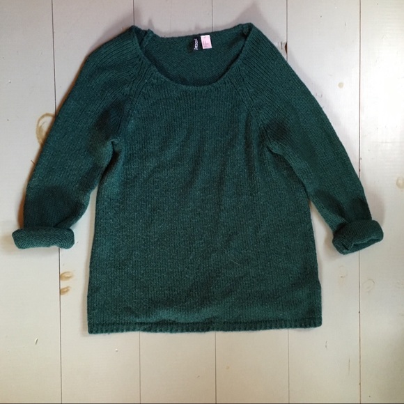 Divided Sweaters - H&M Divided Fuzzy Green Sweater
